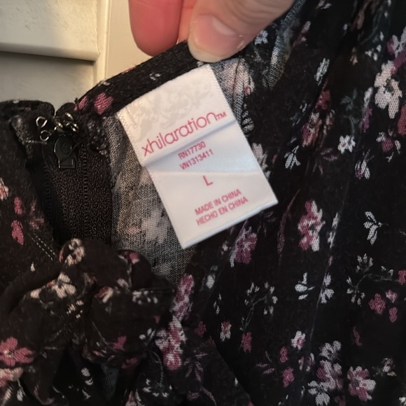 Women’s Xhiliration Floral Black Tank Jumpsuit size large - Picture 6 of 7